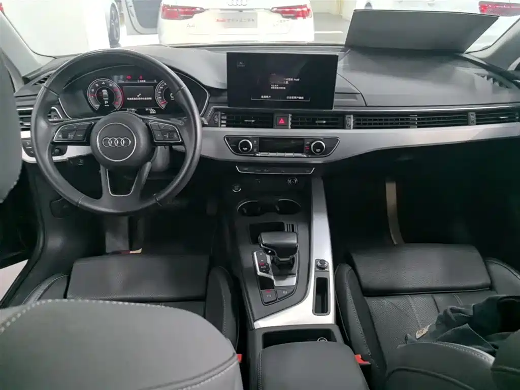 Audi A4L 2022 40 TFSI Fashion Dynamic фото 10
