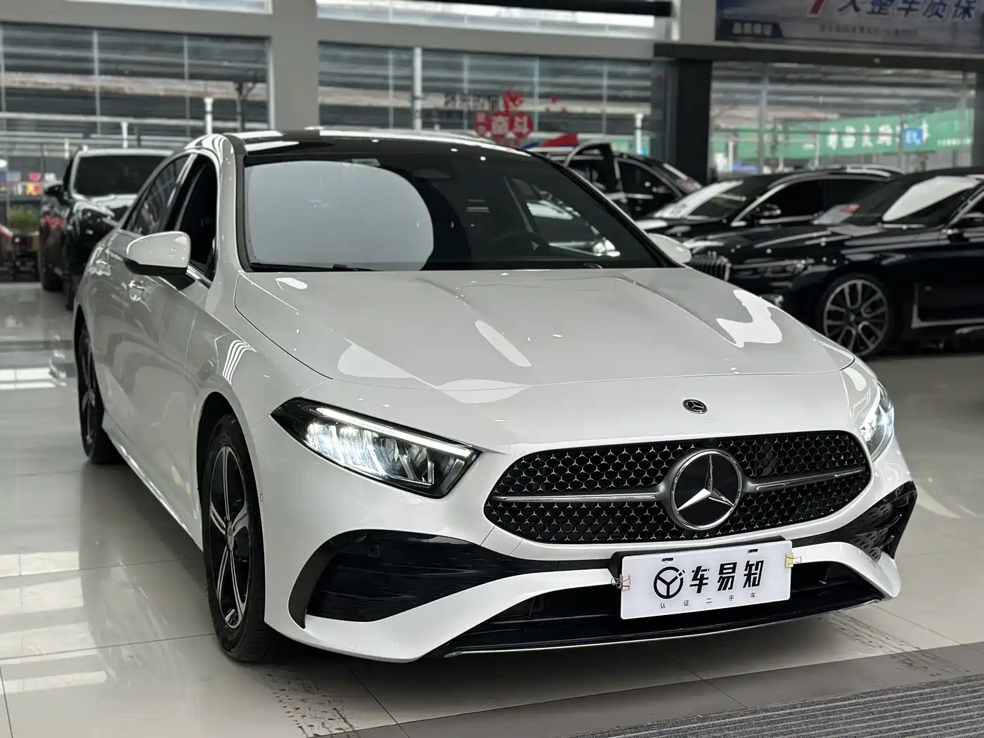 Mercedes-Benz A-Class 2023 A 200 L Fashion фото 3