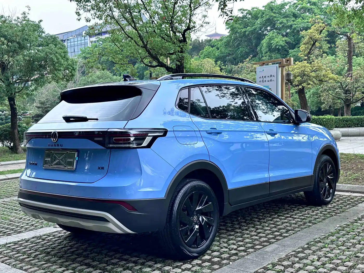 Volkswagen Tharu 2025 New Edge 300TSI Enjoyment Edition фото 10
