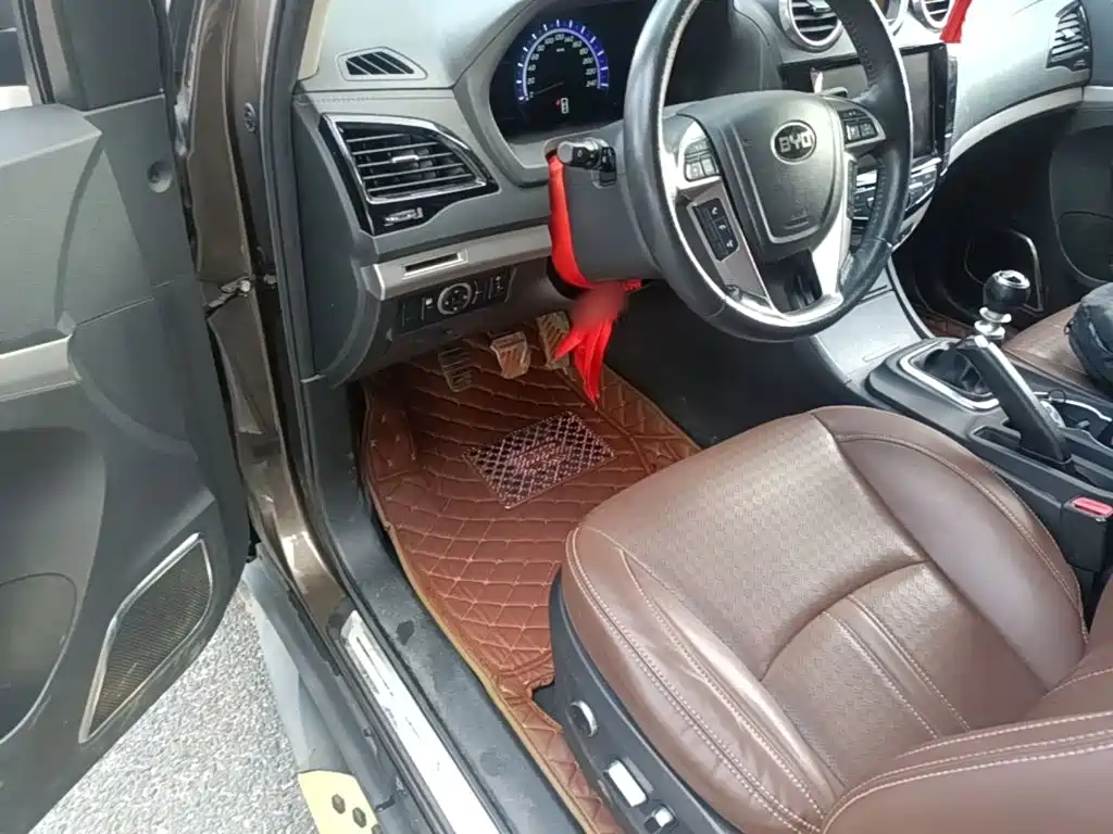 BYD S7 2017 2017 1.5T Manual Premium Model