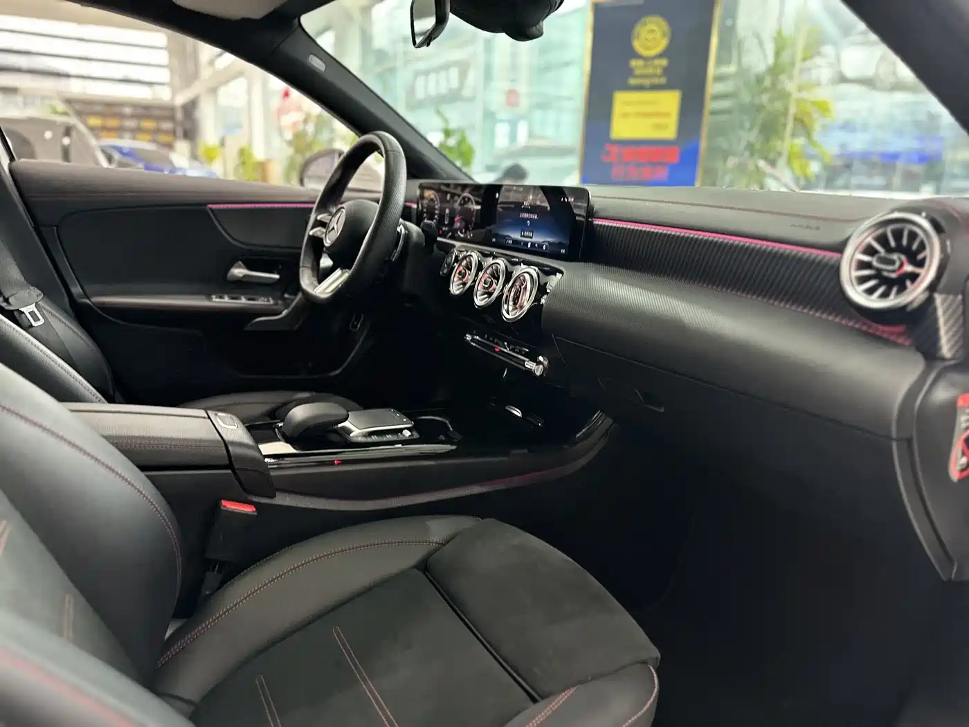 Mercedes-Benz A-Class 2023 A 200 L Fashion фото 14