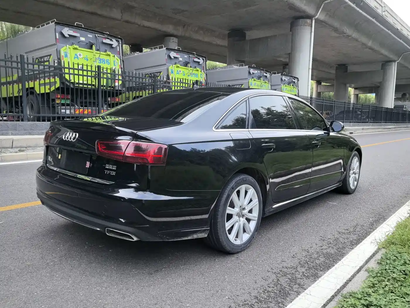 Фото 6 - Audi A6L