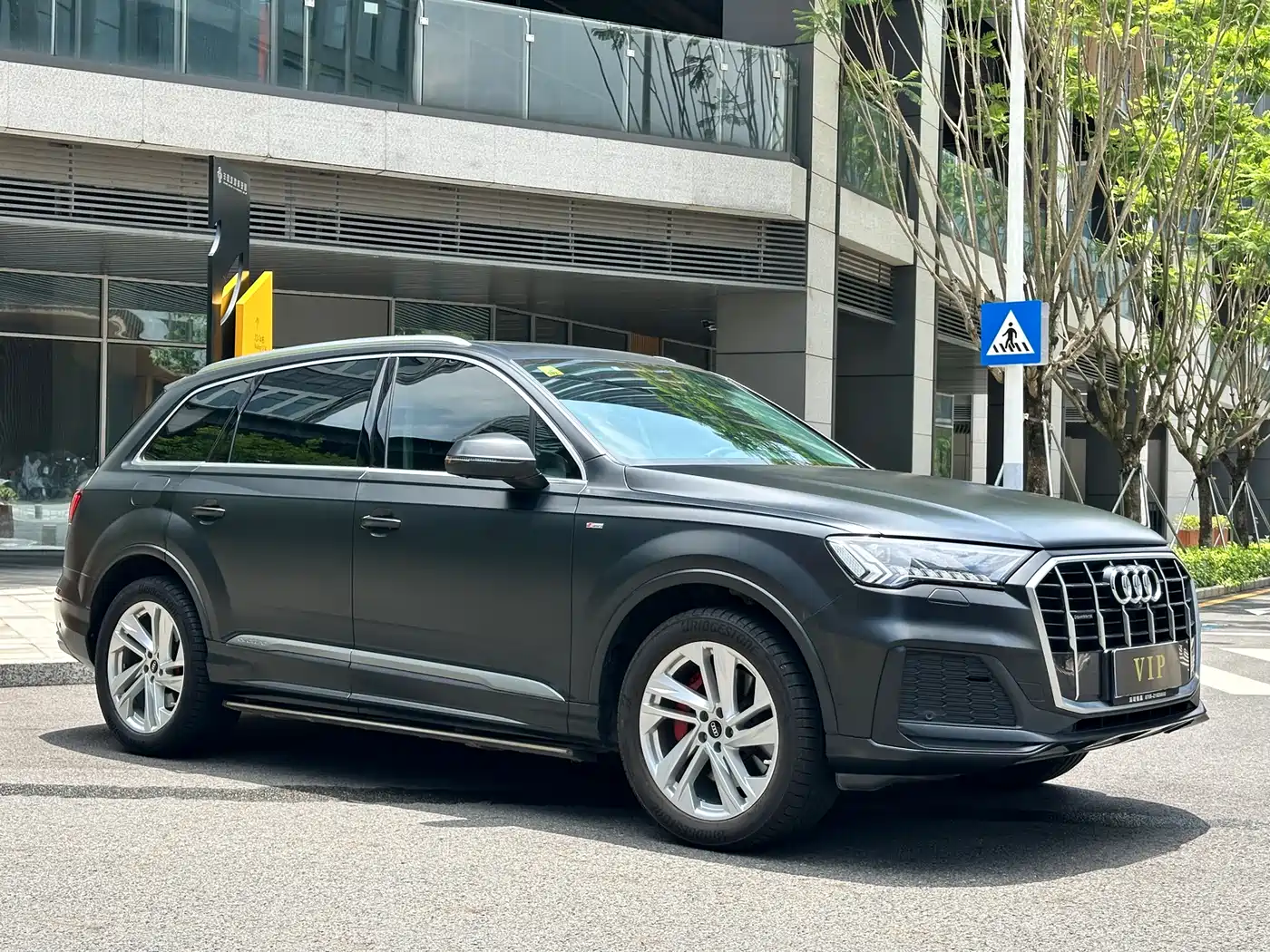 AUDI Q7