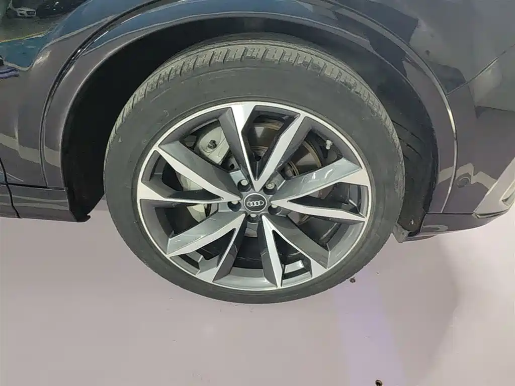 Audi Q7 2021 55 TFSI quattro S line Sport фото 14