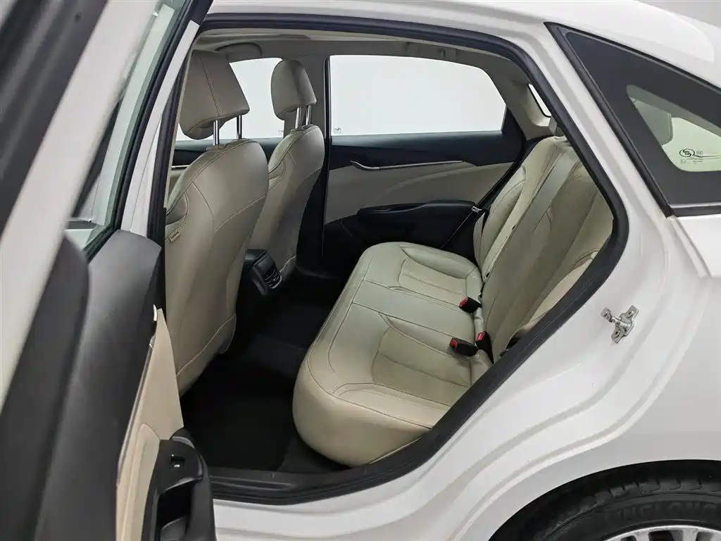 Buick Excelle 2016 15N Automatic Elite фото 15
