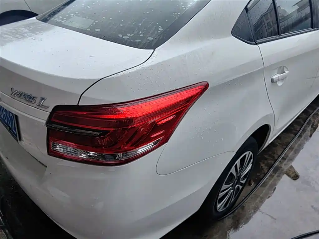 Toyota YARiS L Zhi Xiang 2017 1.5E CVT Charming Edition фото 8