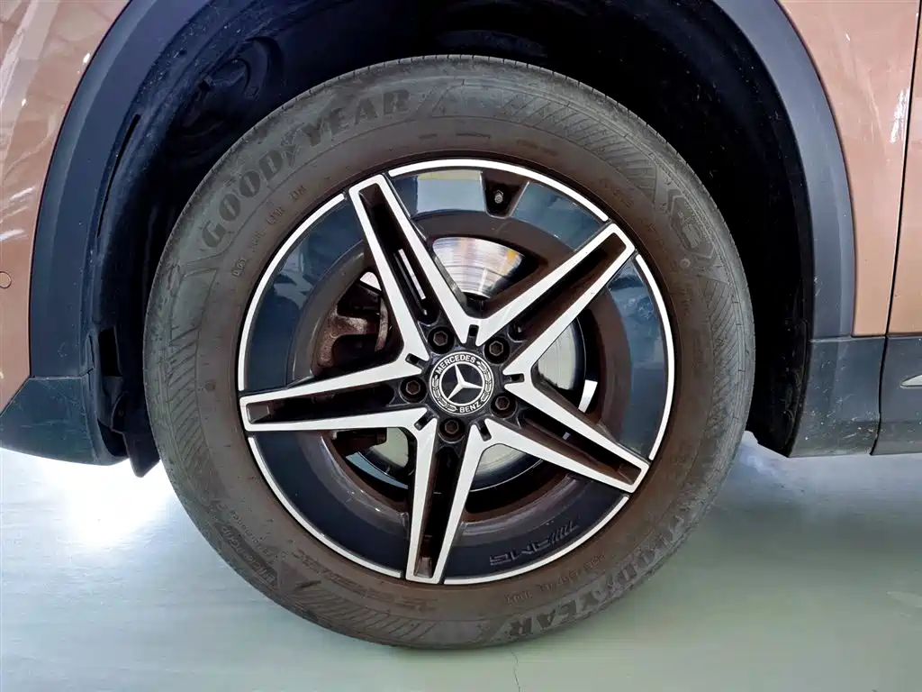 Mercedes-Benz EQA 2022 EQA 300 4MATIC Launch Special Edition фото 7