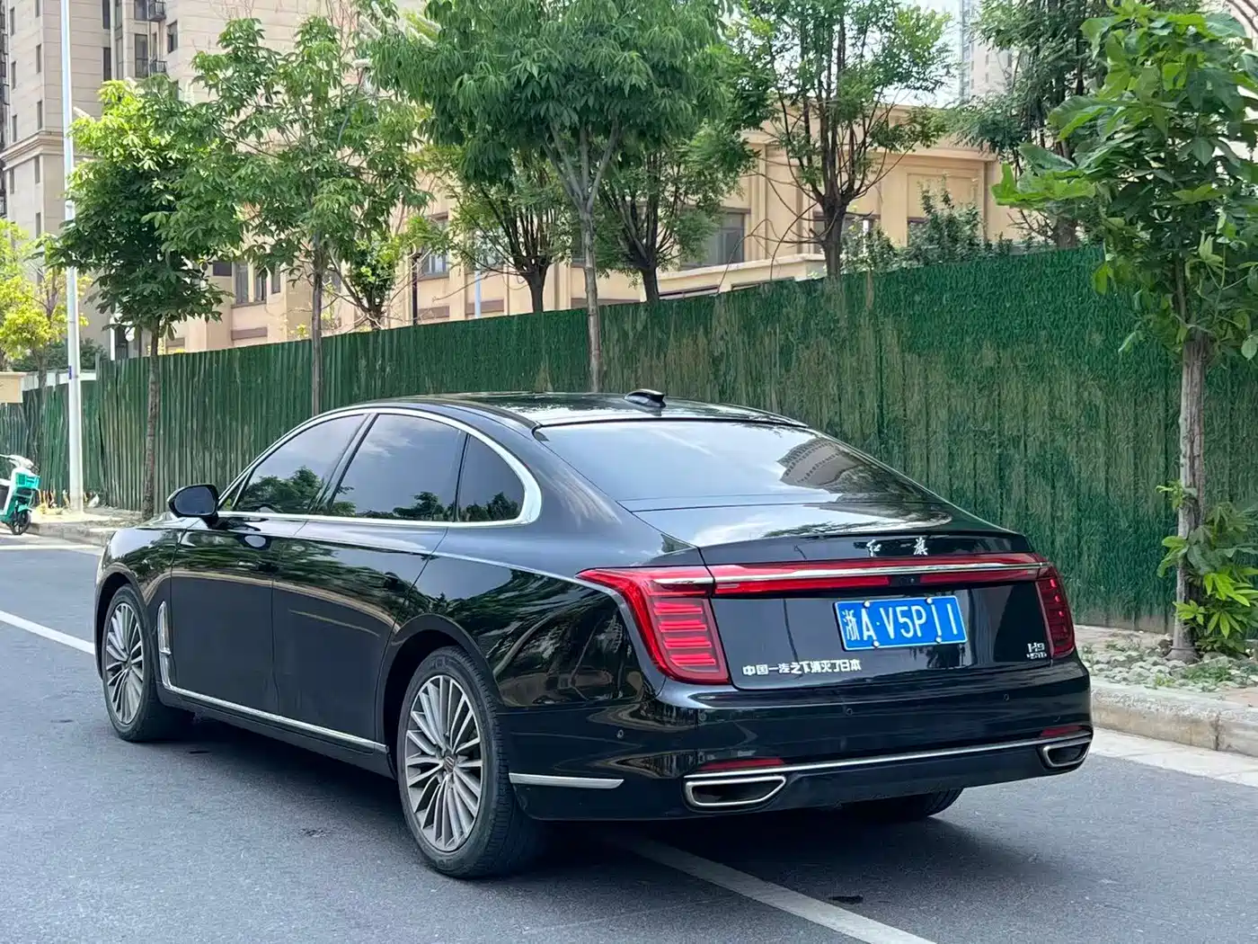 Hongqi H9 2020 2.0T Smart Connection Qi Chang Edition фото 6