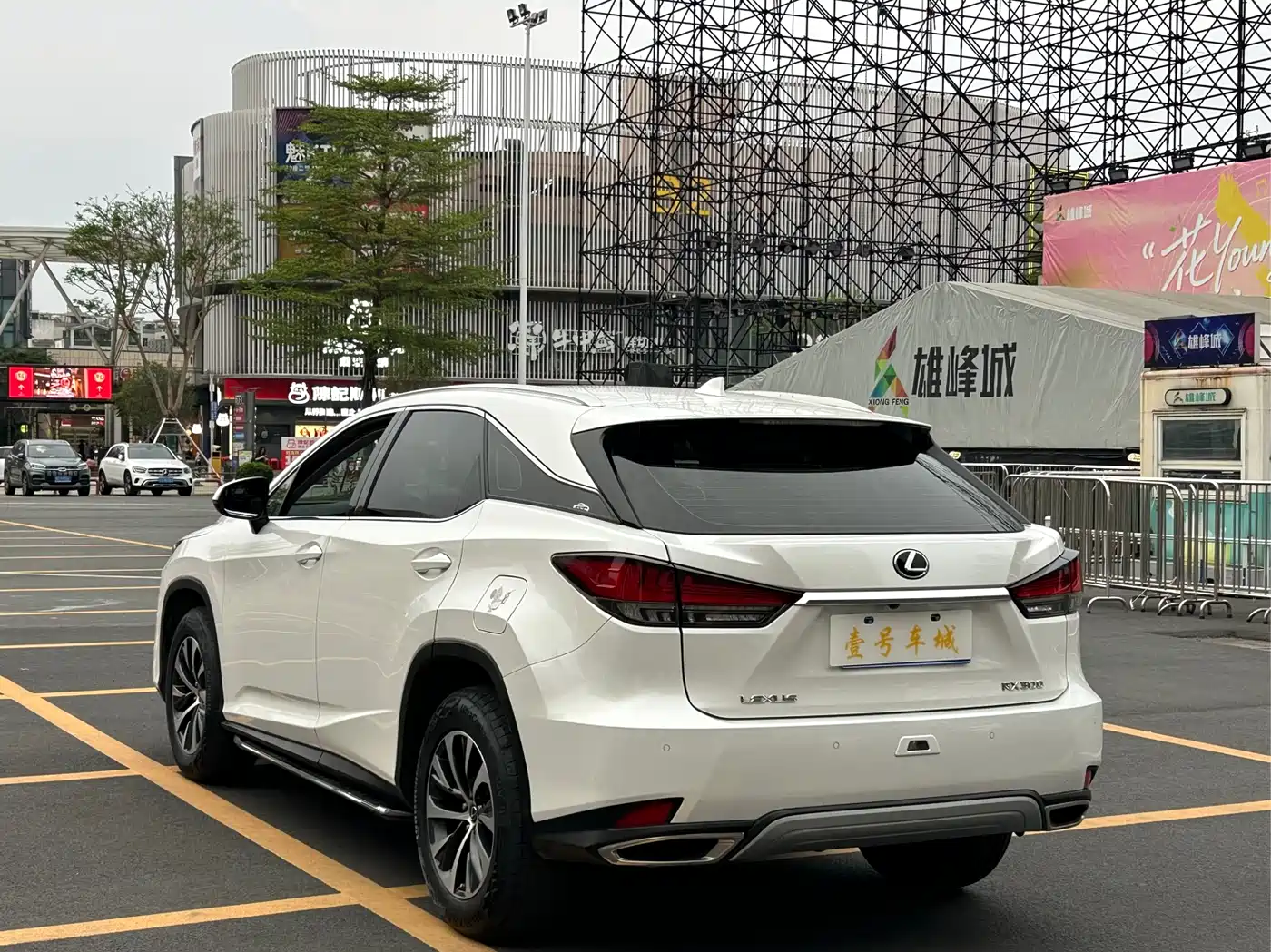 Lexus RX 2020 Facelift 300 2WD Comfort Edition фото 7