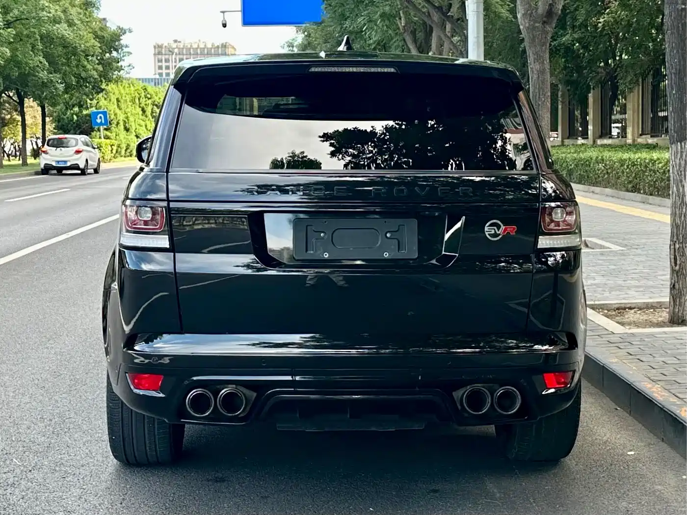 Фото 4 - Land Rover Range Rover Sport