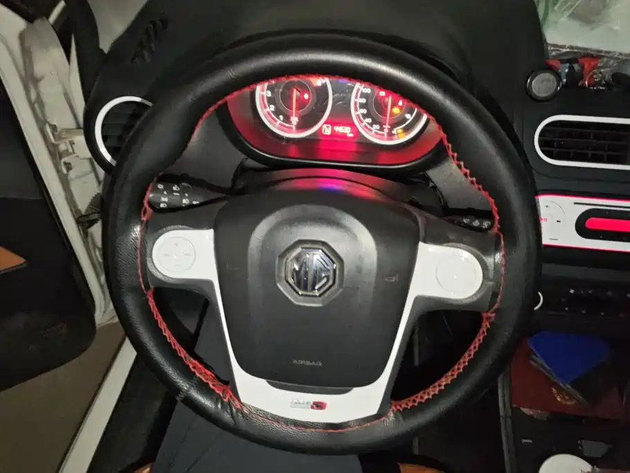 MG 3SW 2016 2015 1.5L AMT Elite