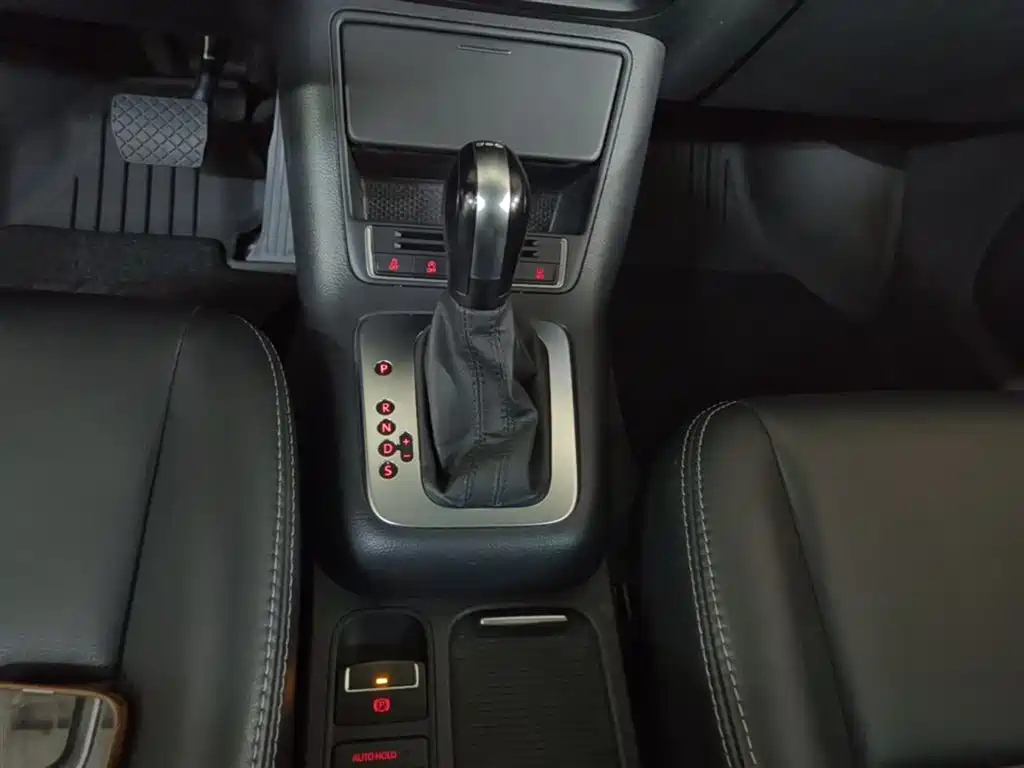 Volkswagen Tiguan 2016 280TSI Automatic 2WD Silk Road Fashion Edition фото 14
