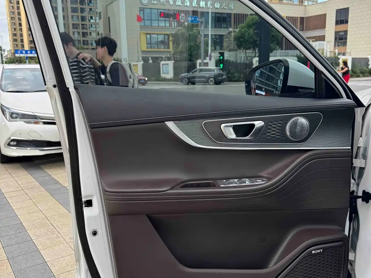 Photo 11 - Chery Tiggo 8 PRO