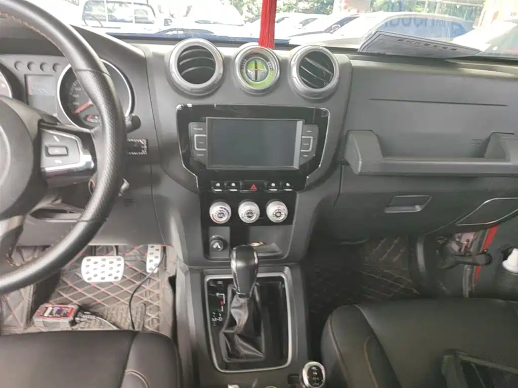 BAIC ORV Beijing Offroad BJ40 2016 Model 40L 2.3T Automatic 4WD Exclusive фото 13