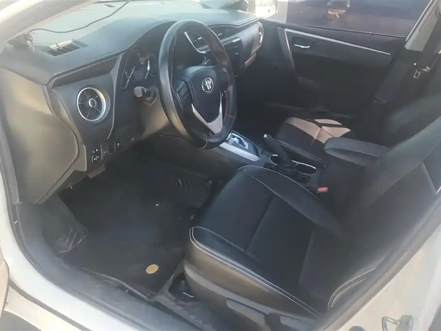 Toyota Corolla 2018 1.2T S-CVT GL Smart Edition фото 9