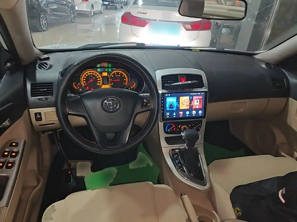 Zhonghua H330 2015 2013 1.5L Auto Comfort