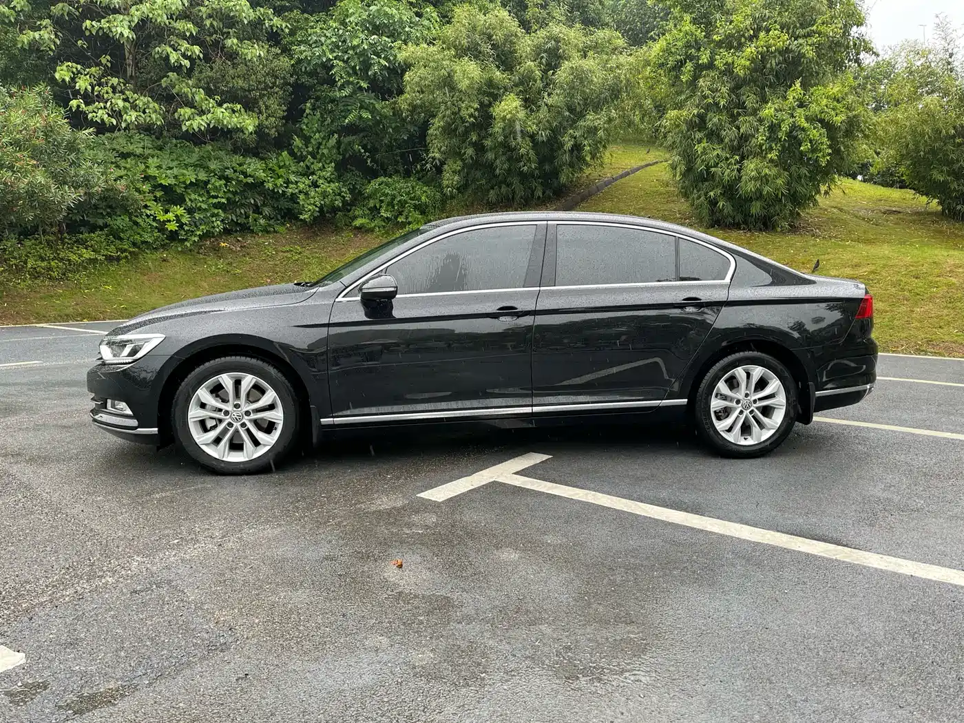 Volkswagen Magotan 2019 330TSI DSG Luxury Class China VI фото 9