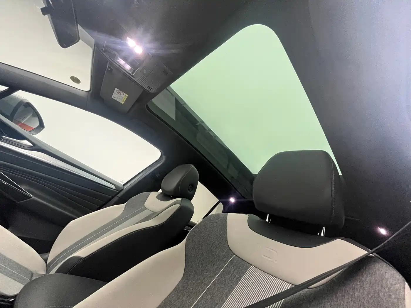 VOLKSWAGEN ID.4 CROZZ