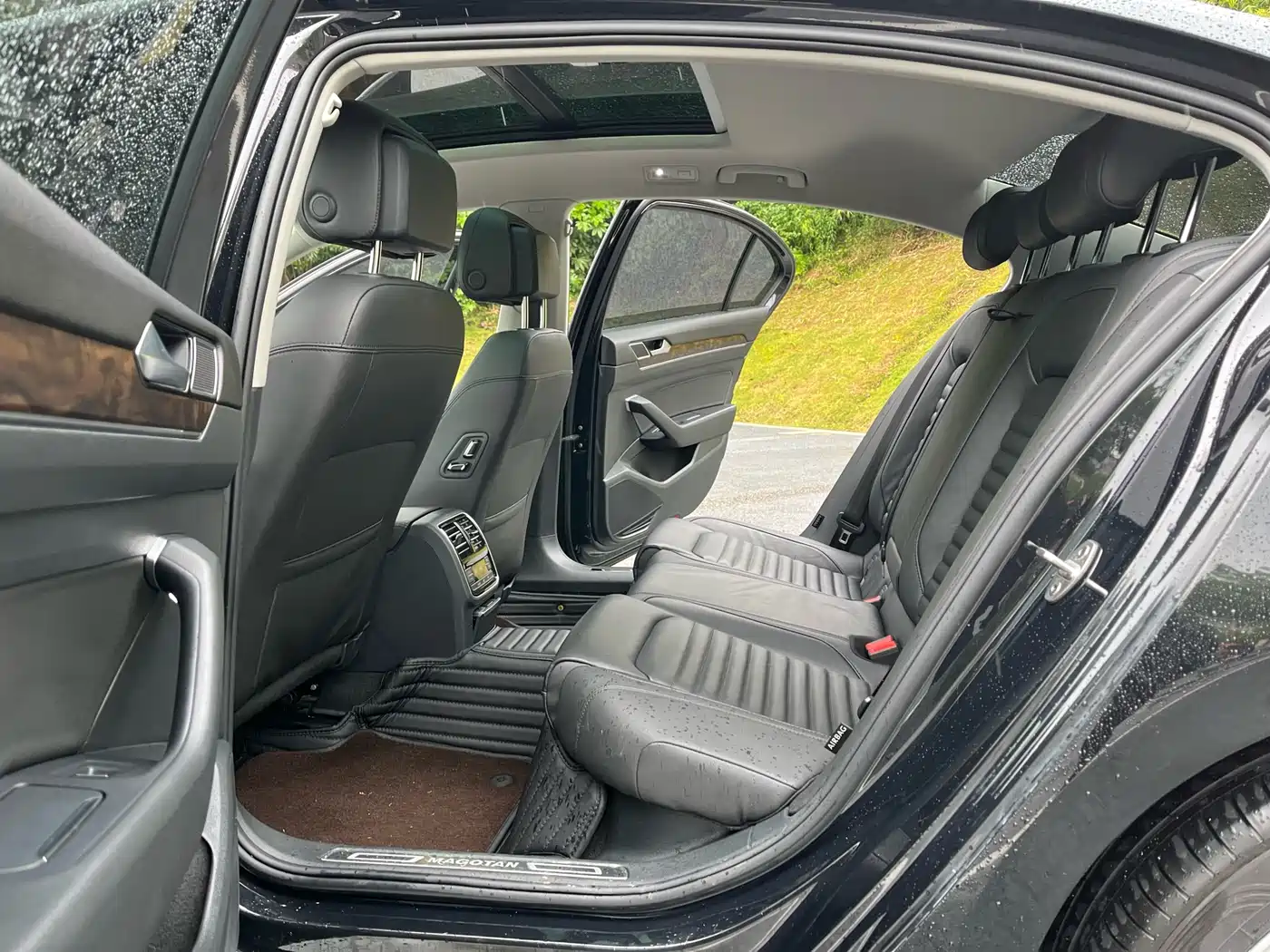 Volkswagen Magotan 2019 330TSI DSG Luxury Class China VI фото 7