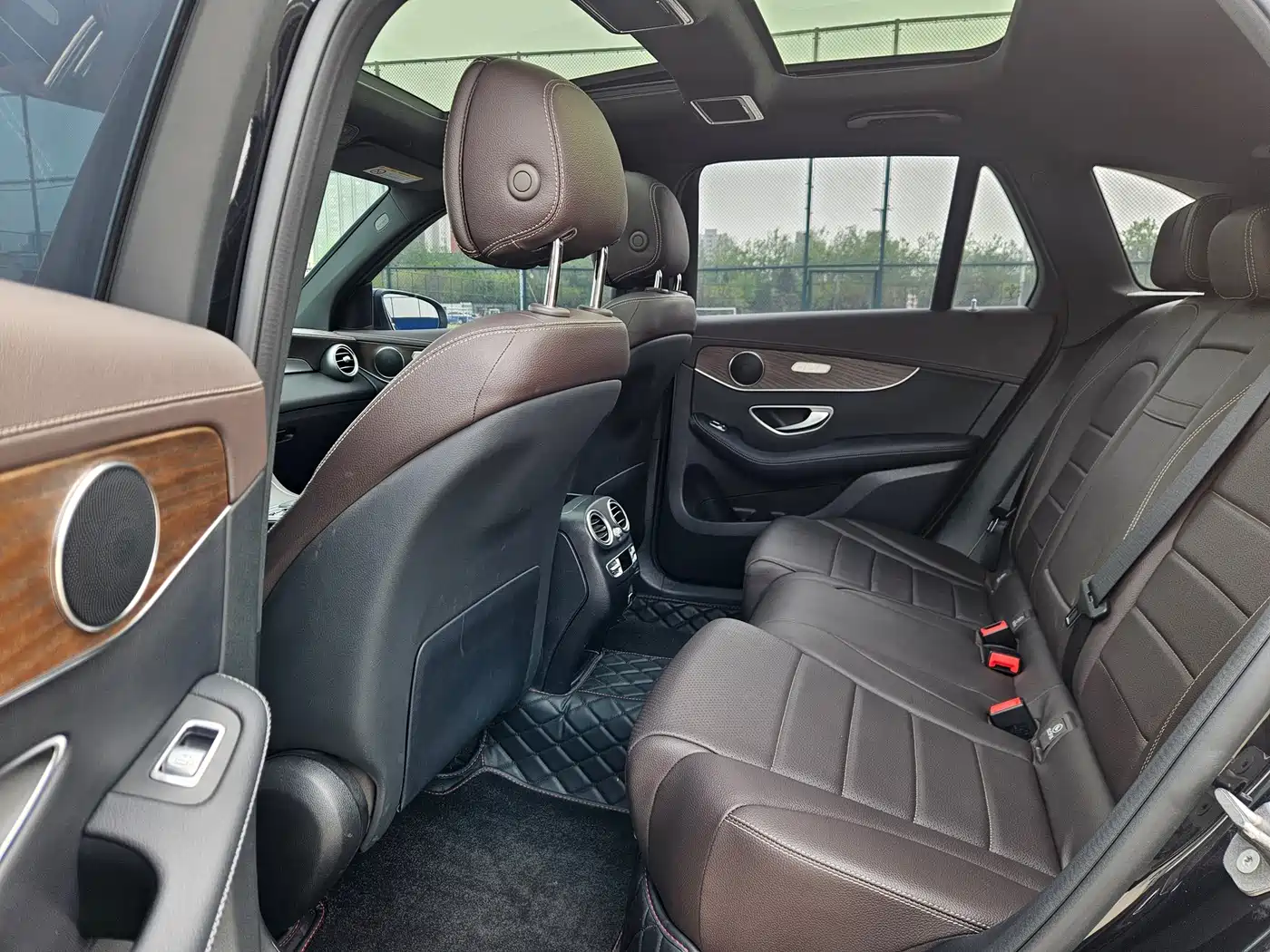 Mercedes-Benz GLC 2022 Facelift II GLC 260 L 4MATIC Luxury фото 12