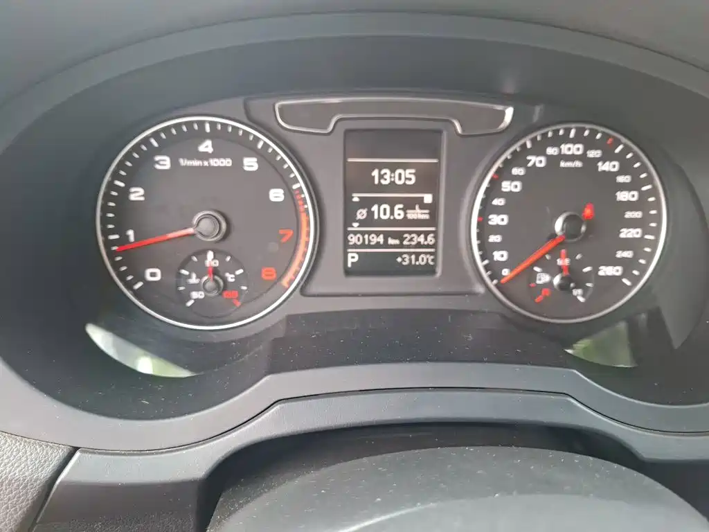 Фото 9 - Audi Q3