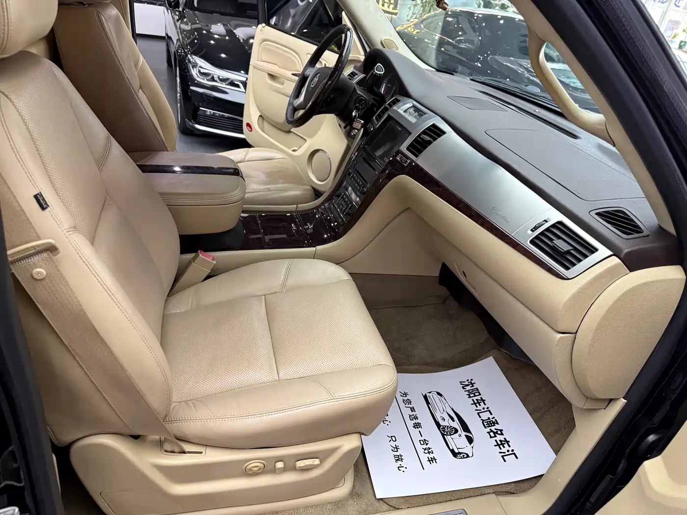 Cadillac Escalade 2010 2008 6.2 AWD