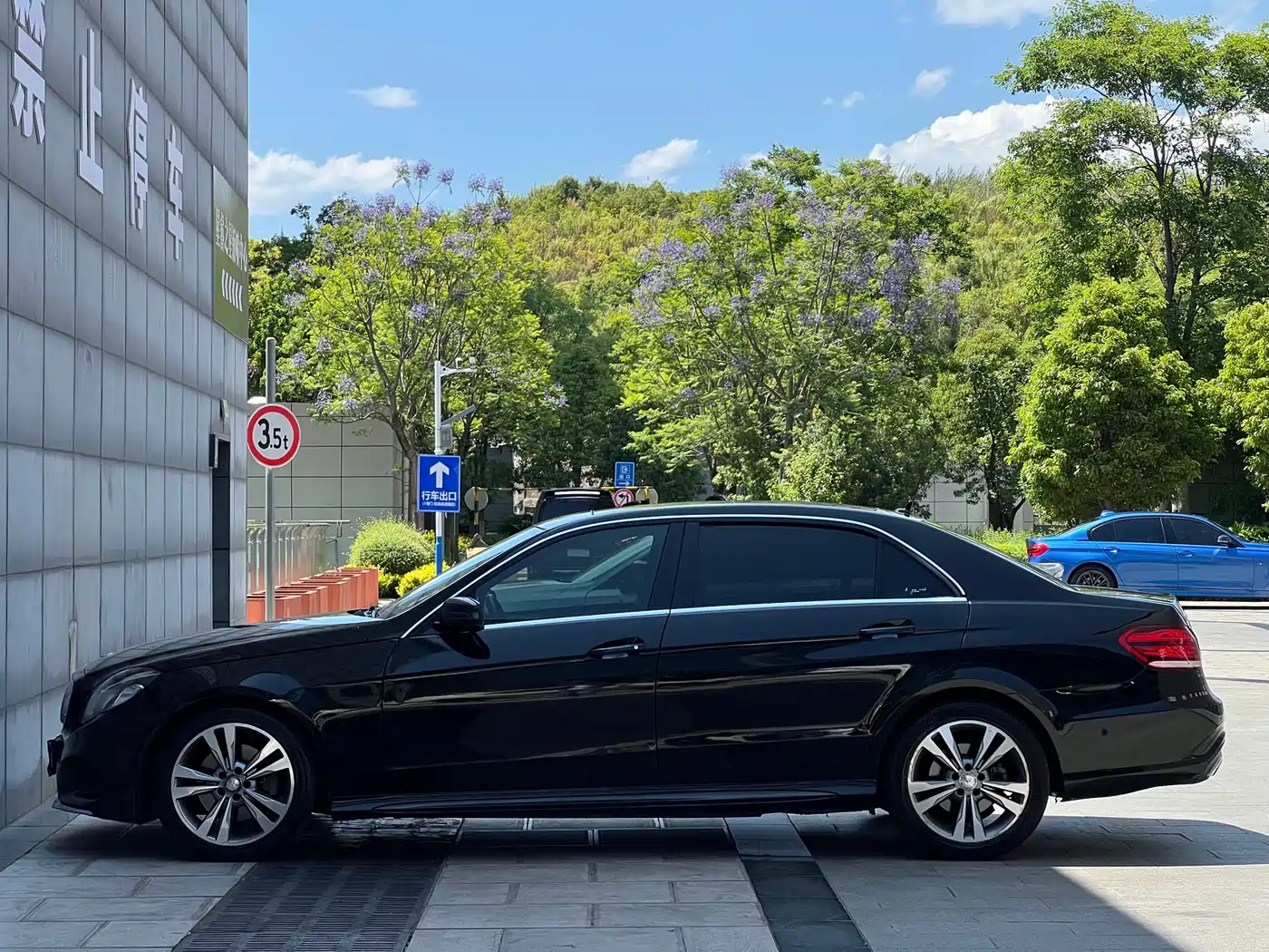 Mercedes-Benz E-Class 2015 E 260 L Sport фото 15
