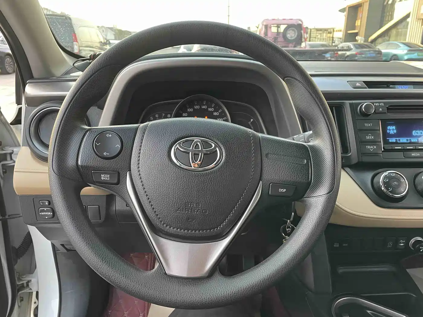 Toyota RAV4 Rongfang 2016 2.0L CVT 2WD Urban (China V) фото 10