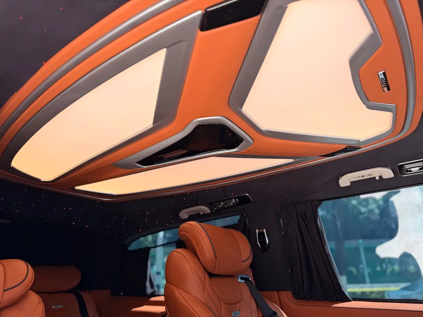 Mercedes-Benz Vito 2023 2.0T Elite 7-Seater фото 13
