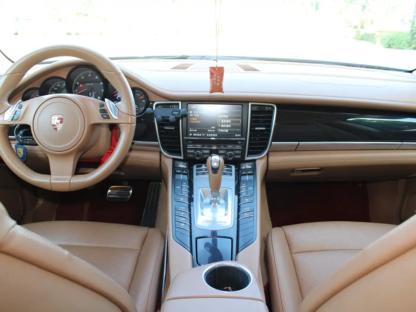 Porsche Panamera 2011 2010 Panamera 4 3.6L