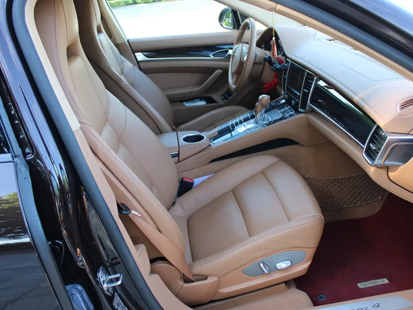 Porsche Panamera 2011 2010 Panamera 4 3.6L