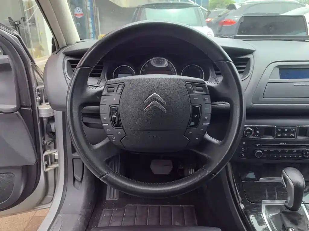 Фото 6 - Citroën C5