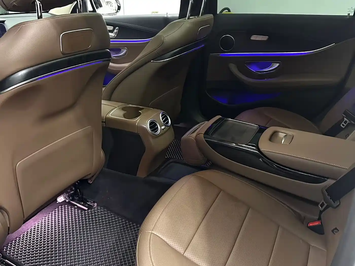 Mercedes-Benz E-Class 2017 E 200 L 4MATIC фото 11