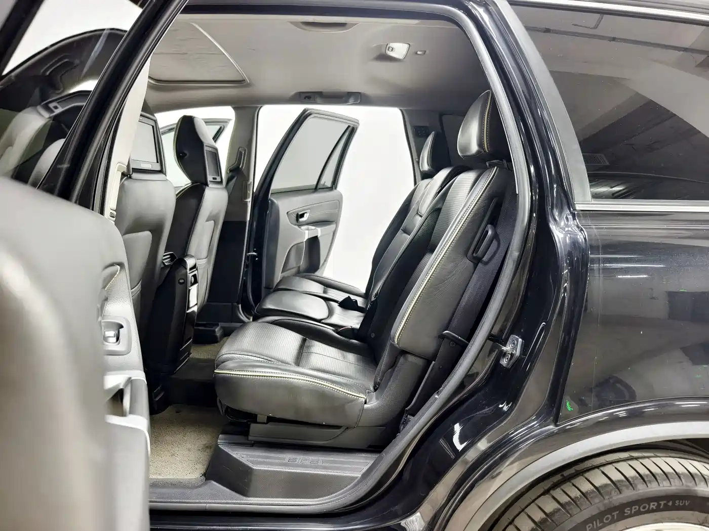 صورة 13 - Volvo XC90