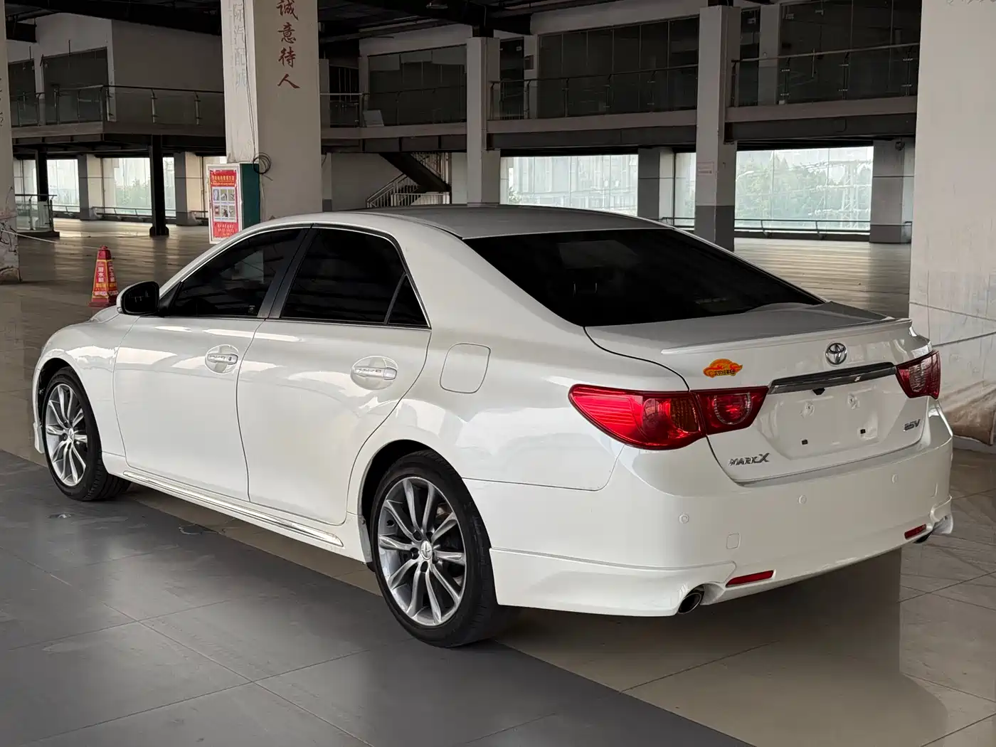 Toyota Reiz 2012 2.5V Grace Elite Styling Edition фото 4