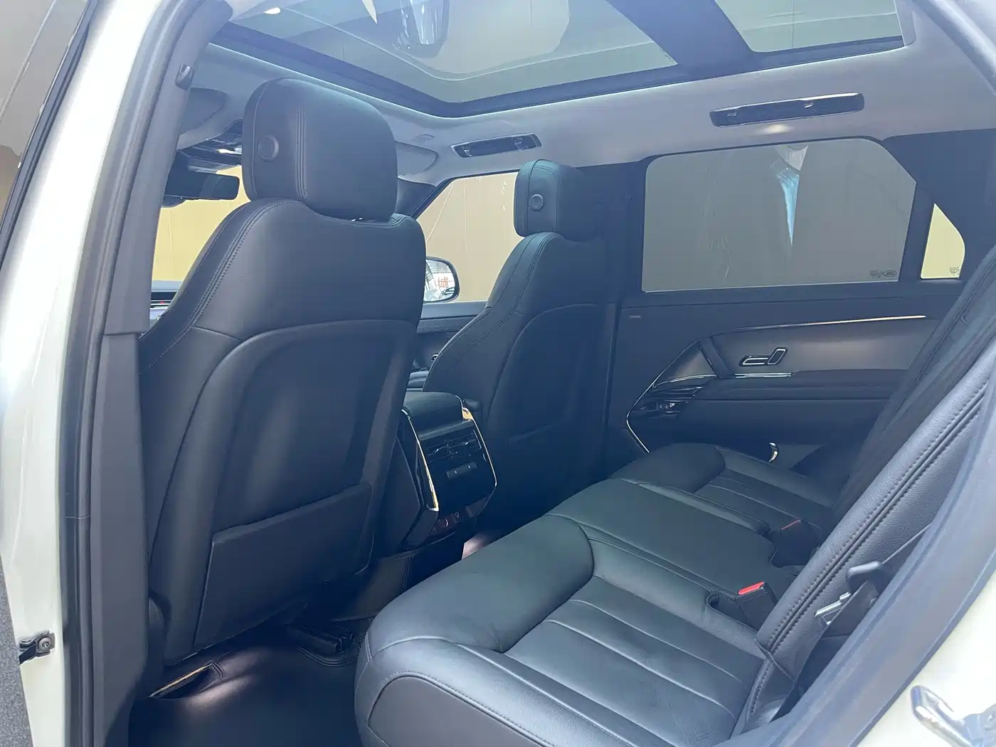 Land Rover Range Rover Sport 2024 360PS S фото 10