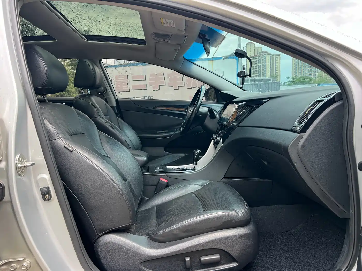 Hyundai Sonata 2014 2.4L Automatic Leading Edition China IV фото 7