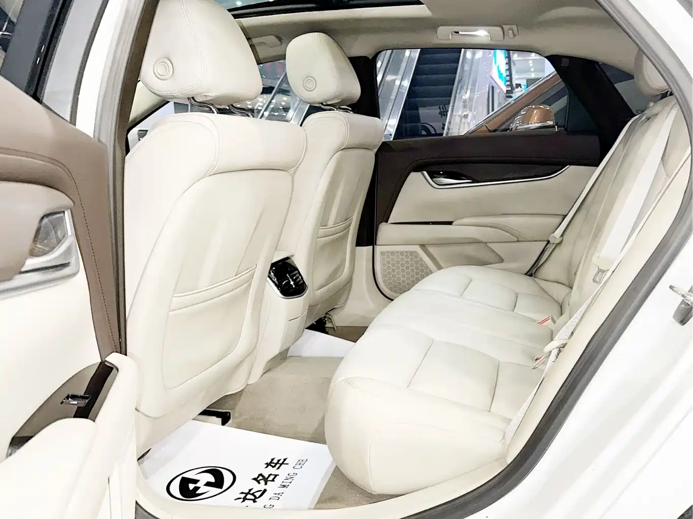 Cadillac XTS 2016 28T Technology фото 6