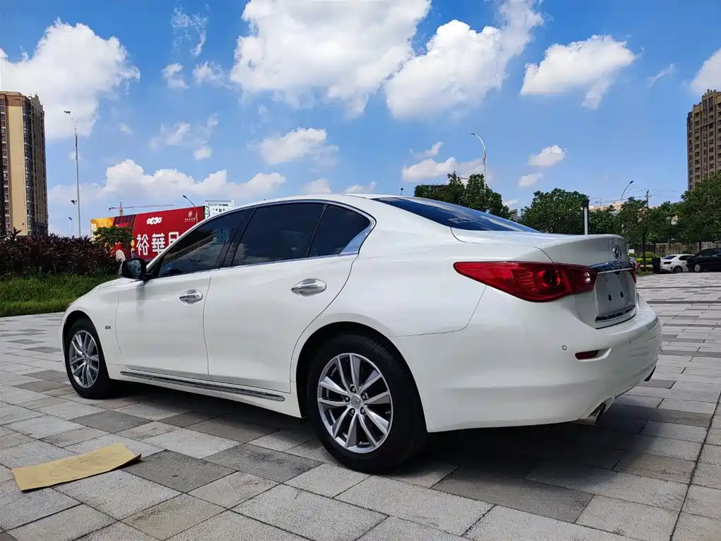 Infiniti Q50L 2016 Model 2.0T Joy Edition фото 4