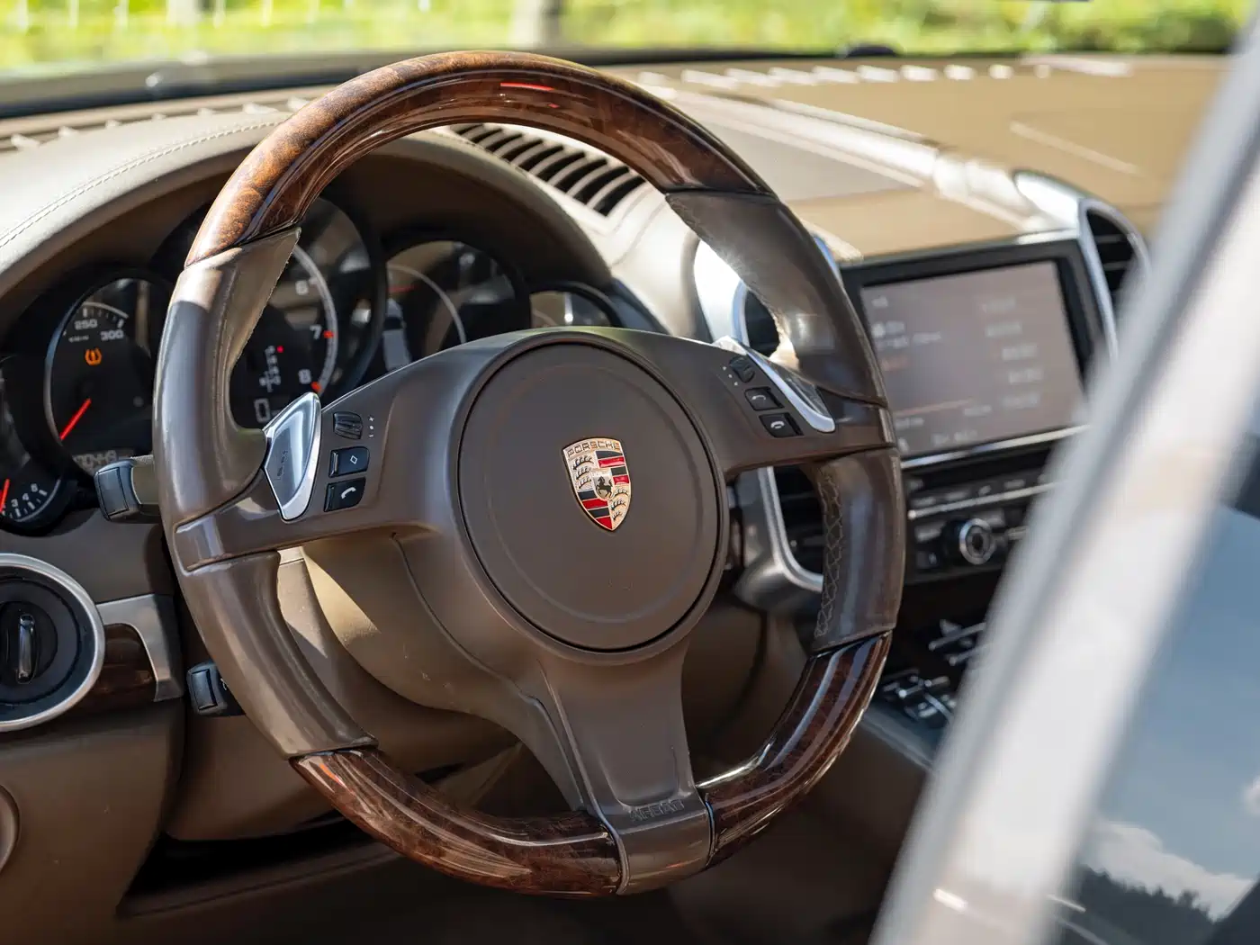 Porsche Cayenne 2011 Cayenne Turbo 4.8T фото 7