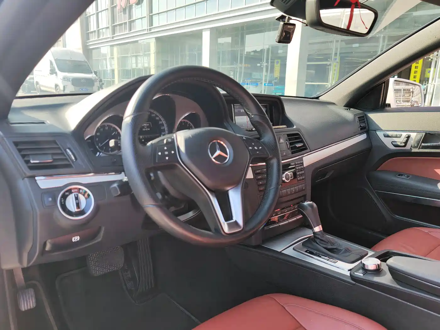 Mercedes-Benz E-Class (Import) 2012 E 260 CGI Convertible фото 7