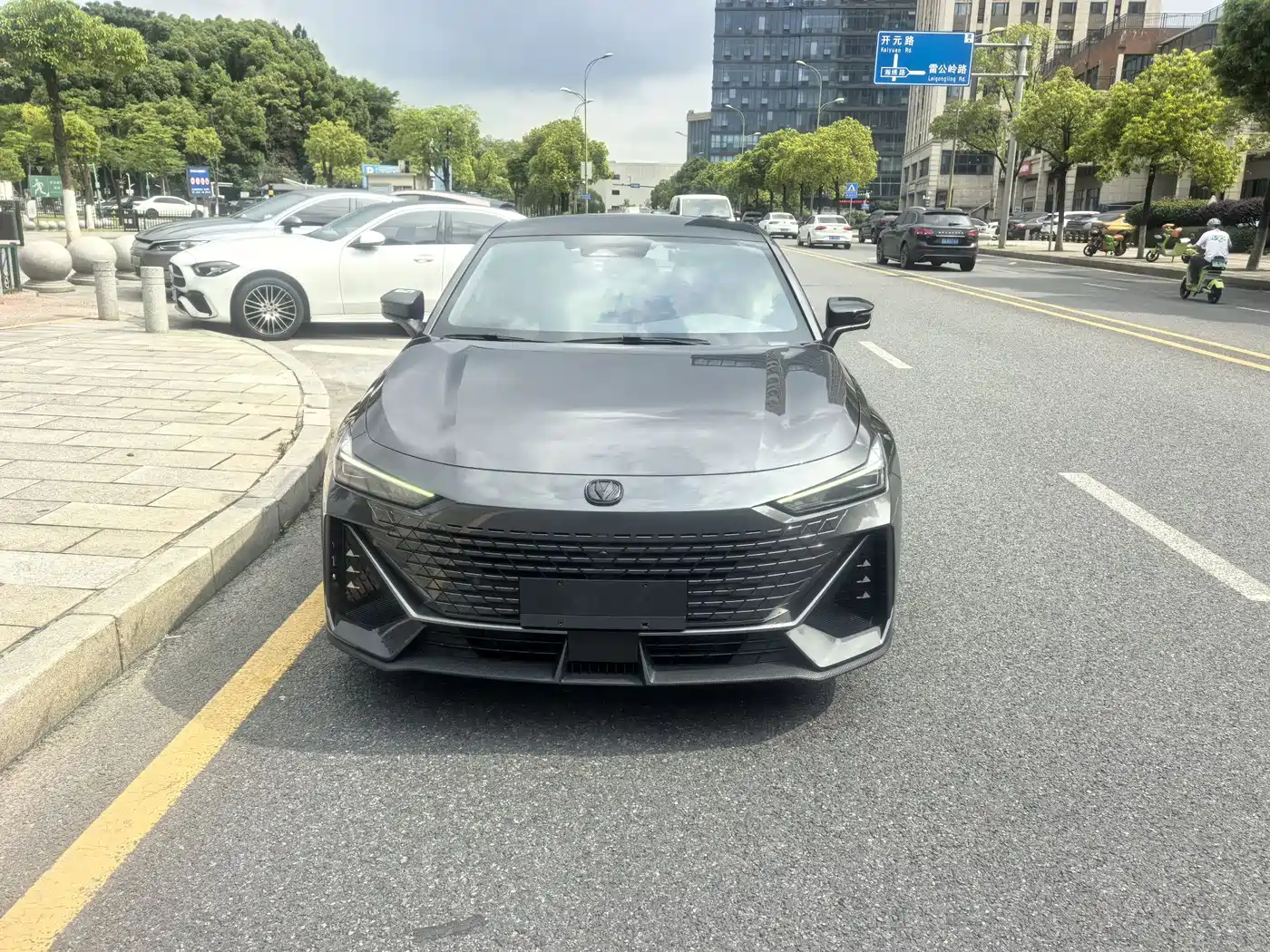 CHANGAN UNI-V