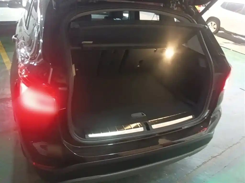 BMW X1 2016 sDrive18Li Premium Model фото 19