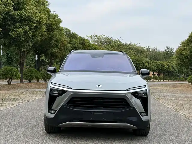 NIO ES8 415KM, Signature, 7 мест