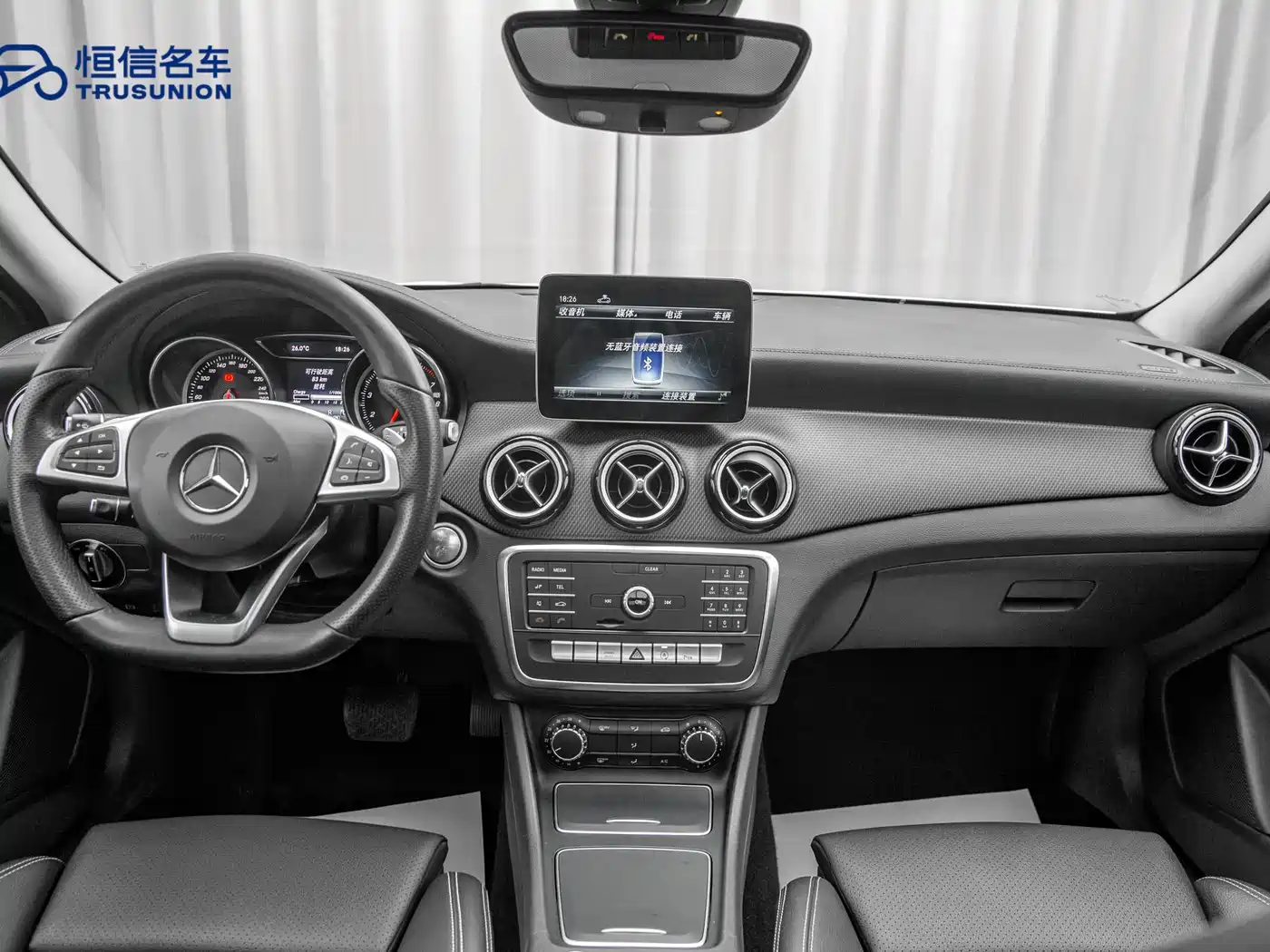 Mercedes-Benz GLA 2018 GLA 200 Fashion фото 11