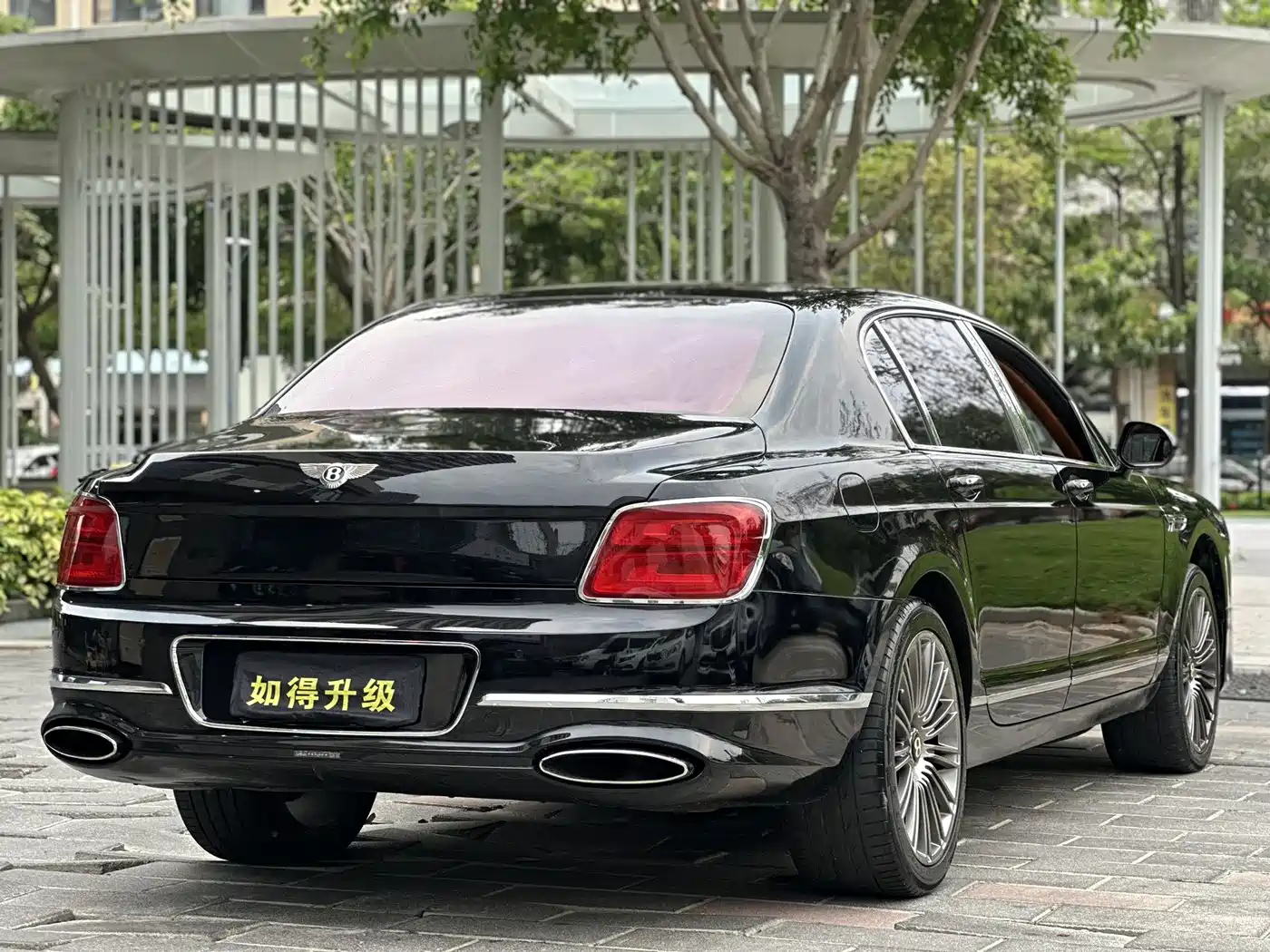 Bentley Flying Spur 2010 6.0T 5-seater Version фото 11