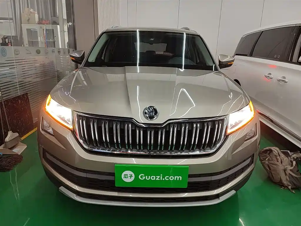 Škoda Kodiaq 2018 Facelift TSI330 7-seat 2WD Premium Luxury Edition фото 3
