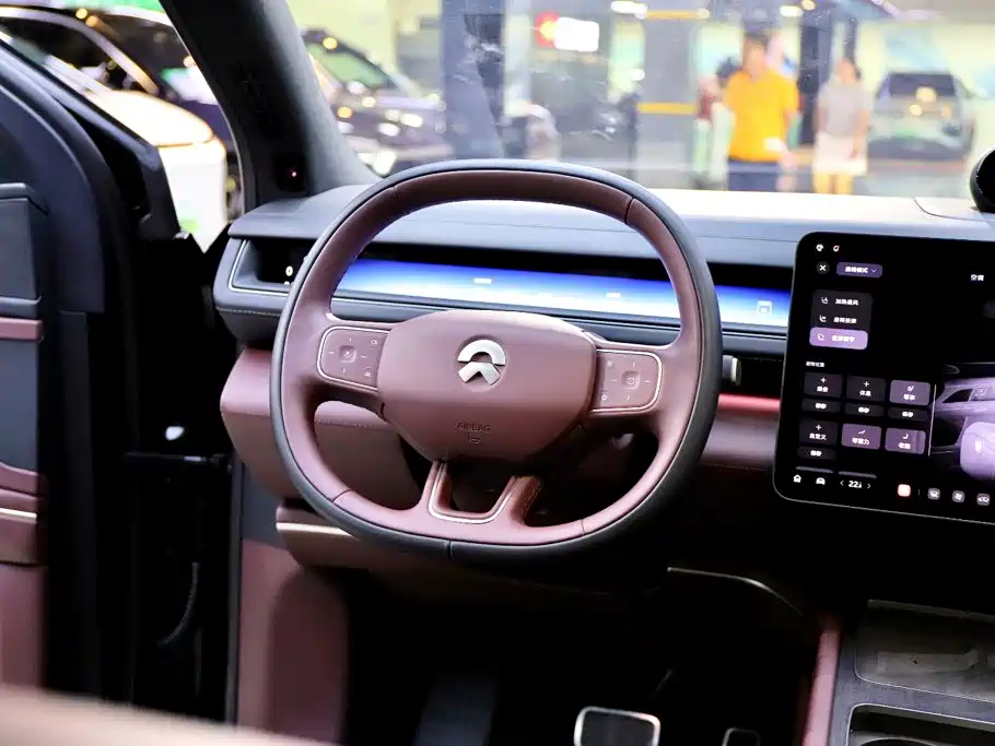 NIO ES8 2025 2025 Model 6-Seat Executive Luxury Edition