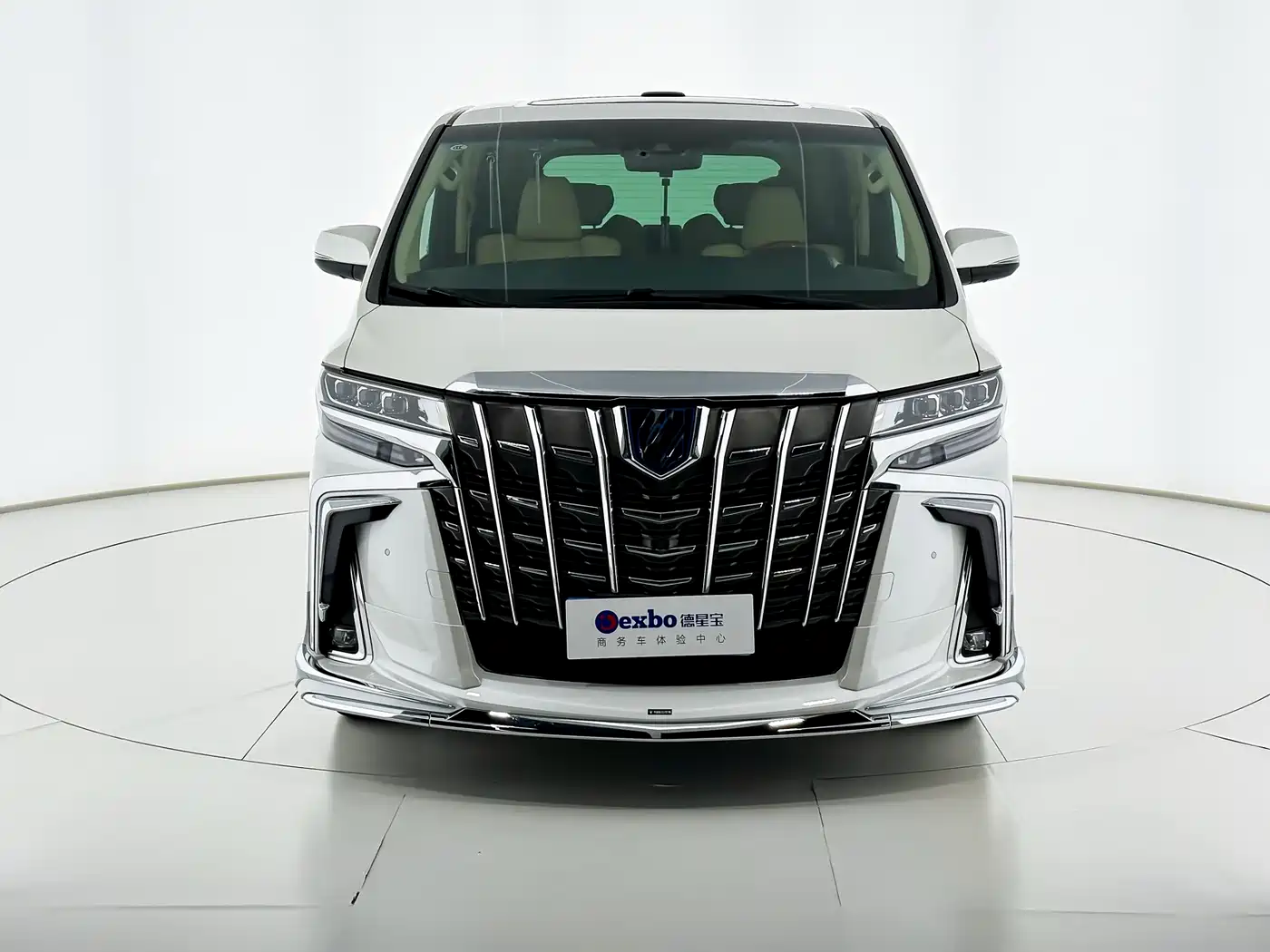 Toyota Vellfire 2020 Twin Engine 2.5L HV Premium Edition фото 2