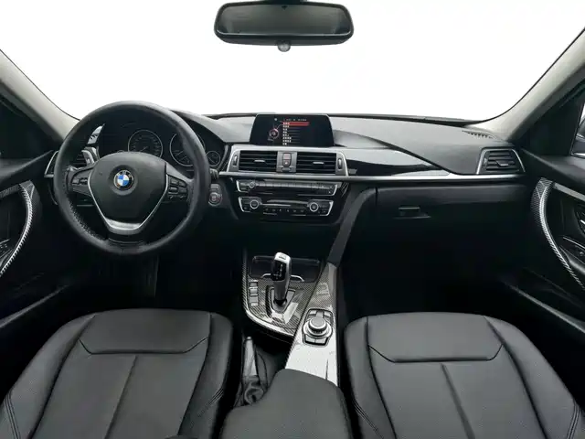 BMW 3 Series 2016 320Li Fashion Model — фото 5